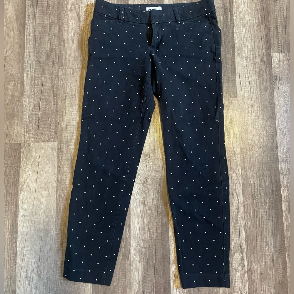 Old Navy crop black with white polka dots